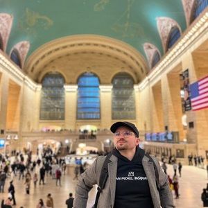 Meet your Posher, Hunter